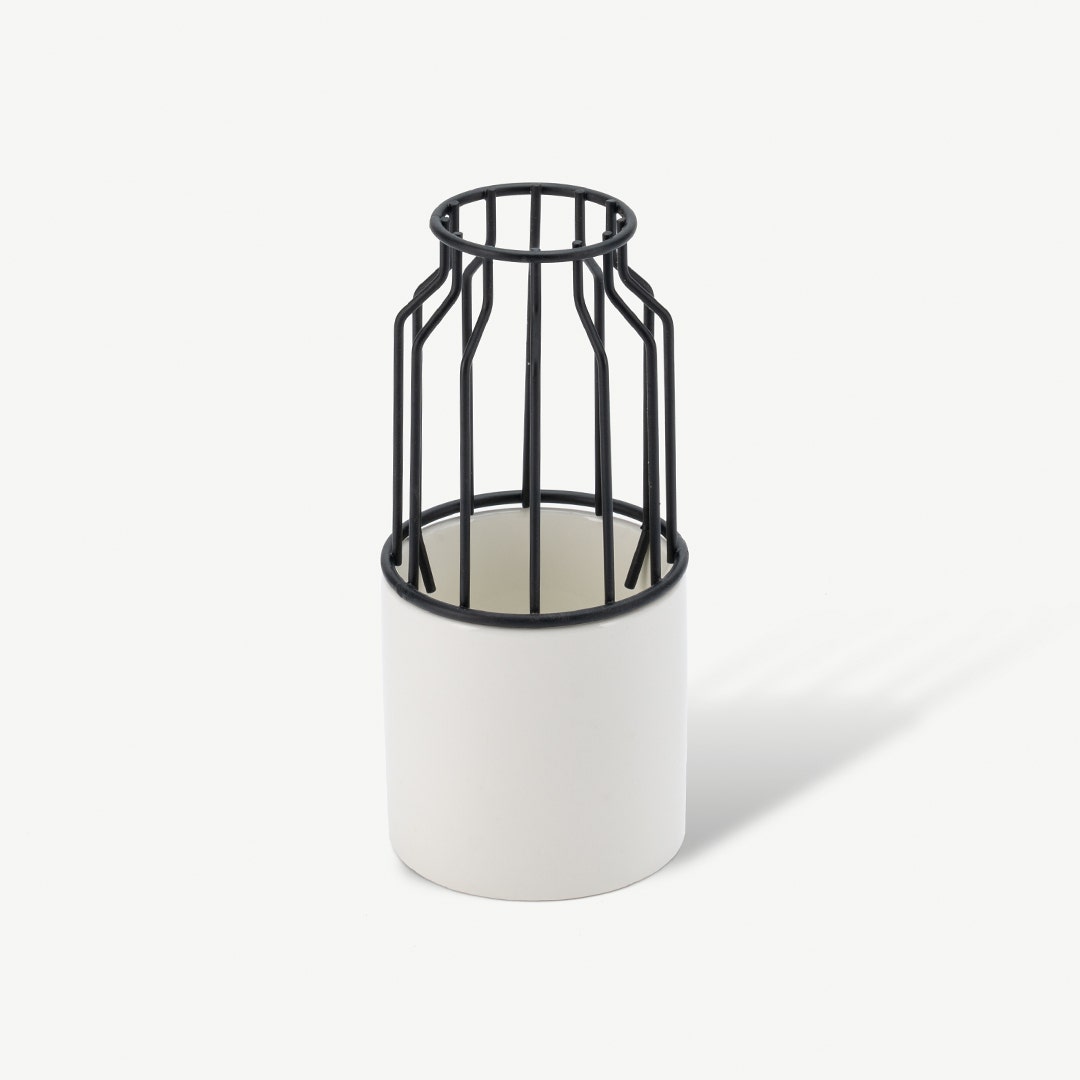 Katnis Ceramic Planter