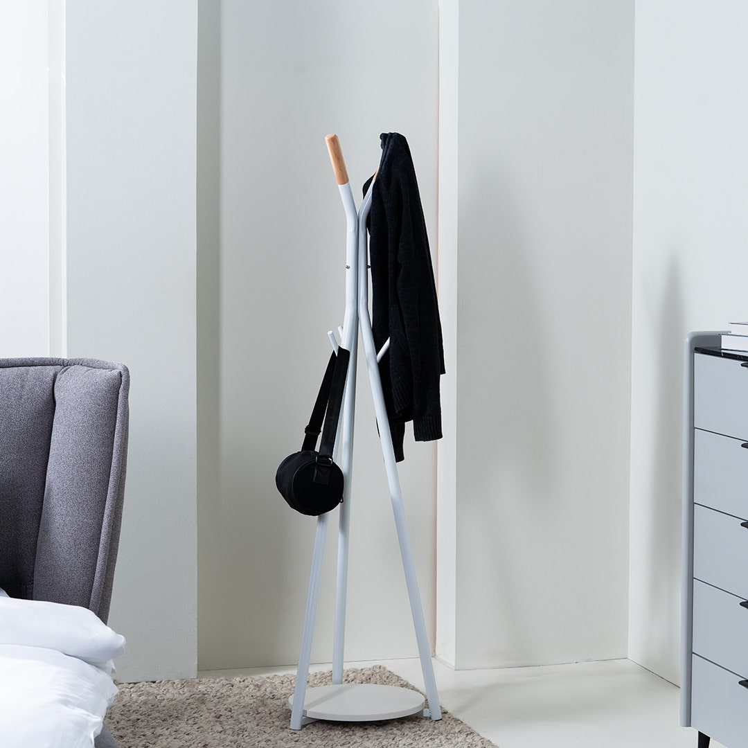 Tall clothes rack 2025