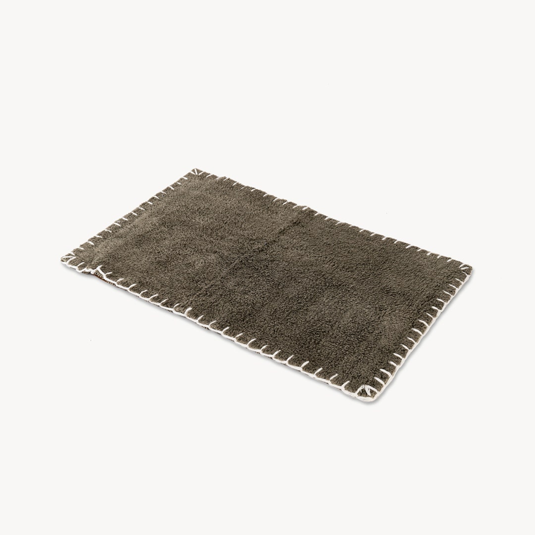 Lark Reversible Tufted Bathmat