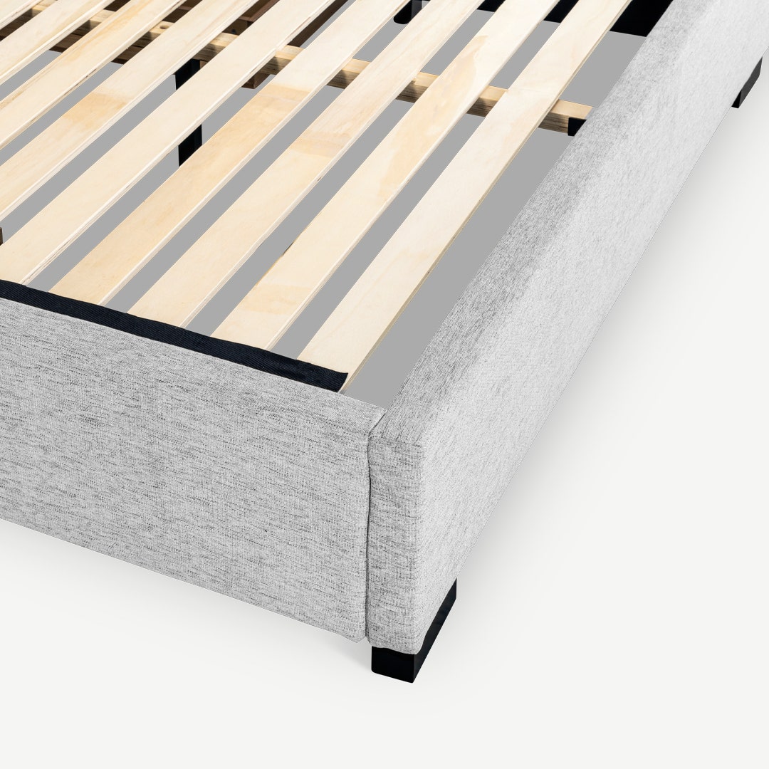 سرير مالانا - فضي