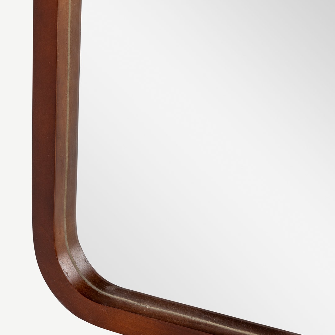 مرآة مثبتة على الحائط من ماريان