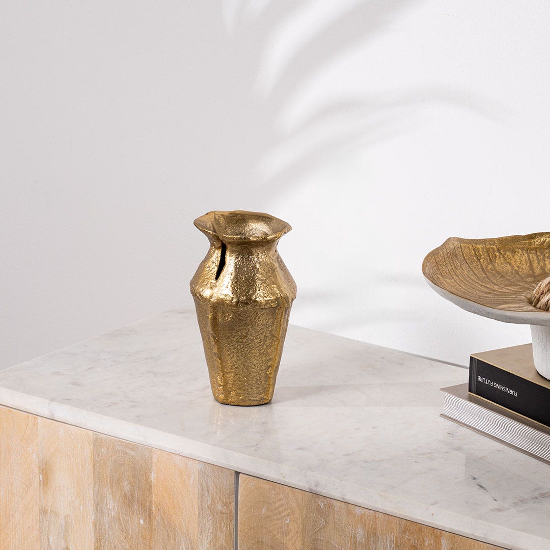 Medox Décor Vase - Gold