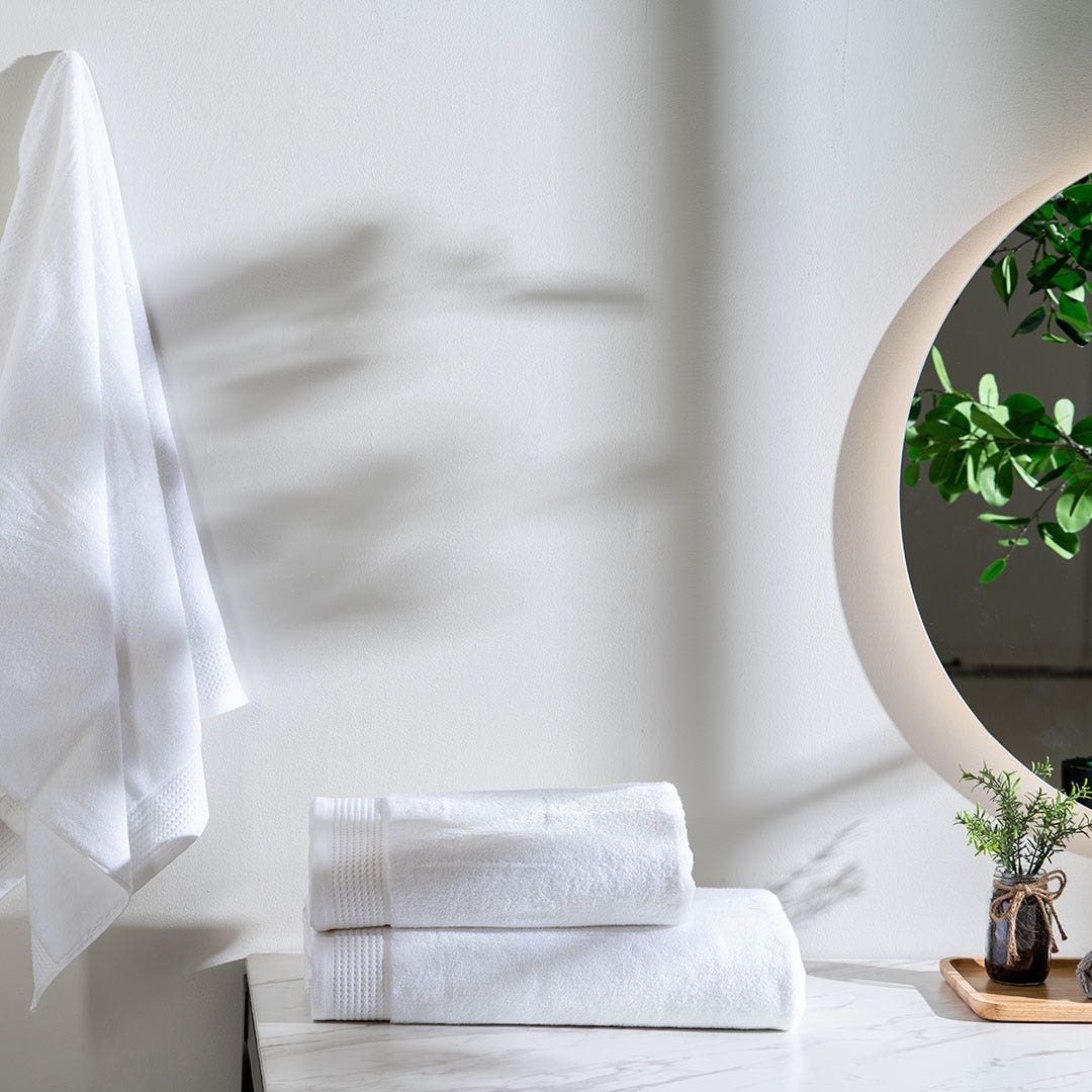 Melera Bath Towel White -70x140cm