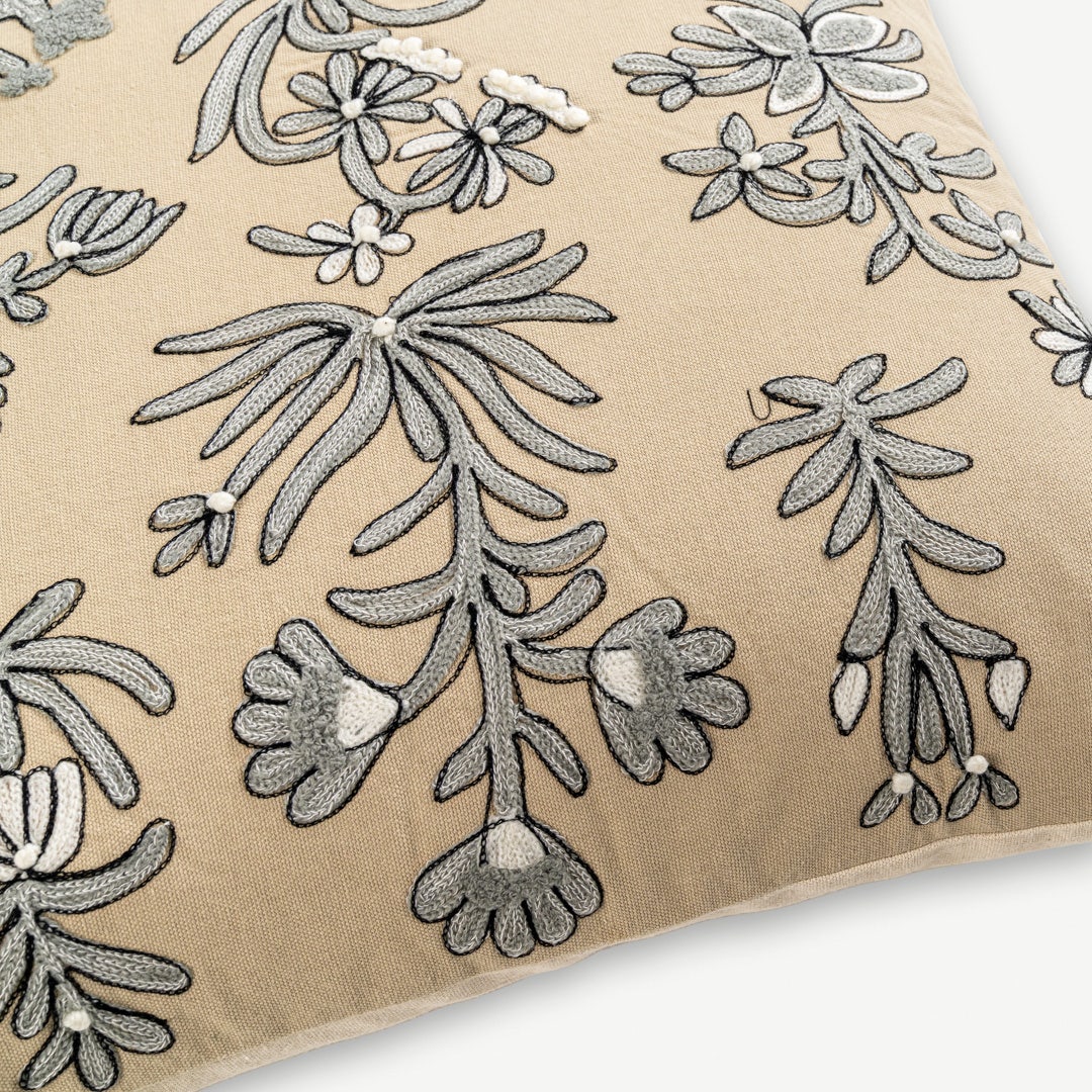 Meraha Emb. Cushion W/Tassels- 50x50cm