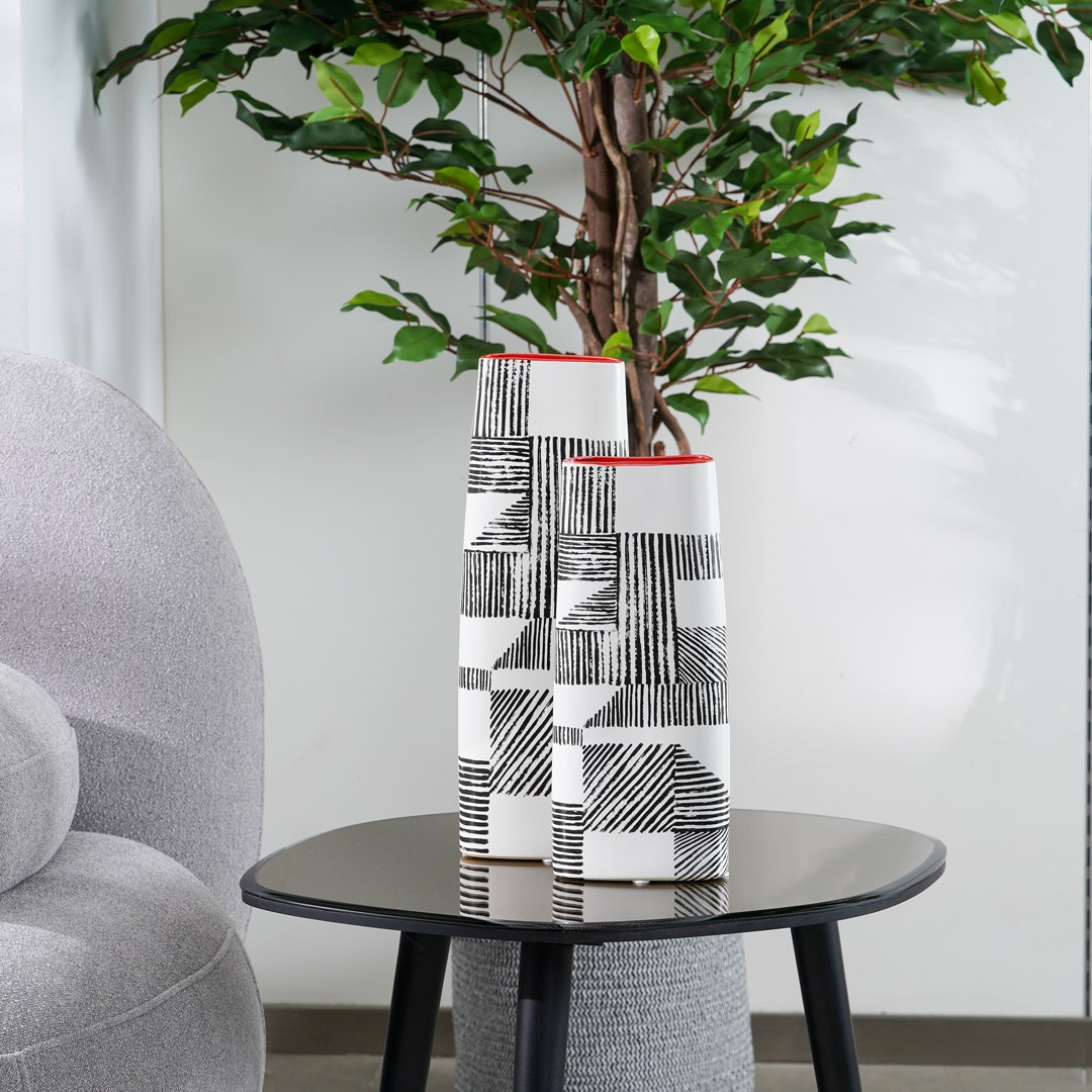 Merritt Painting Ceramic Vase-B