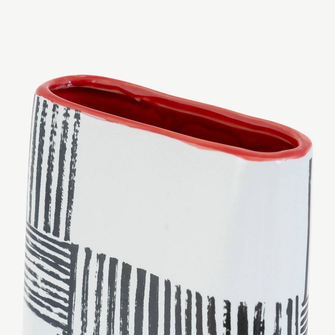 Merritt Painting Ceramic Vase-B