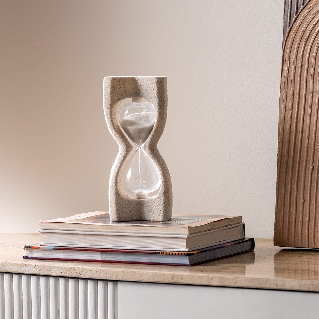 Meyla Resin Hourglass Décor