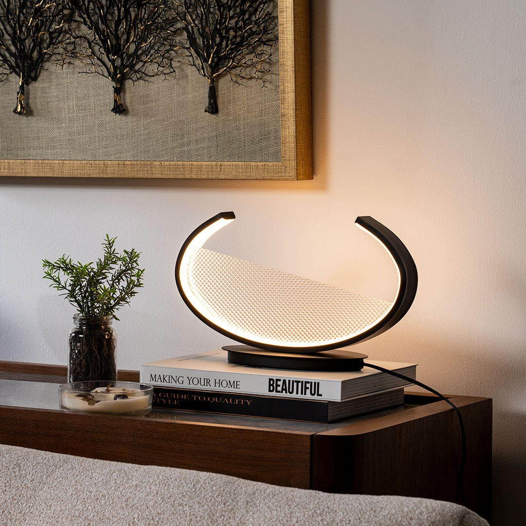 Niral Table Lamp