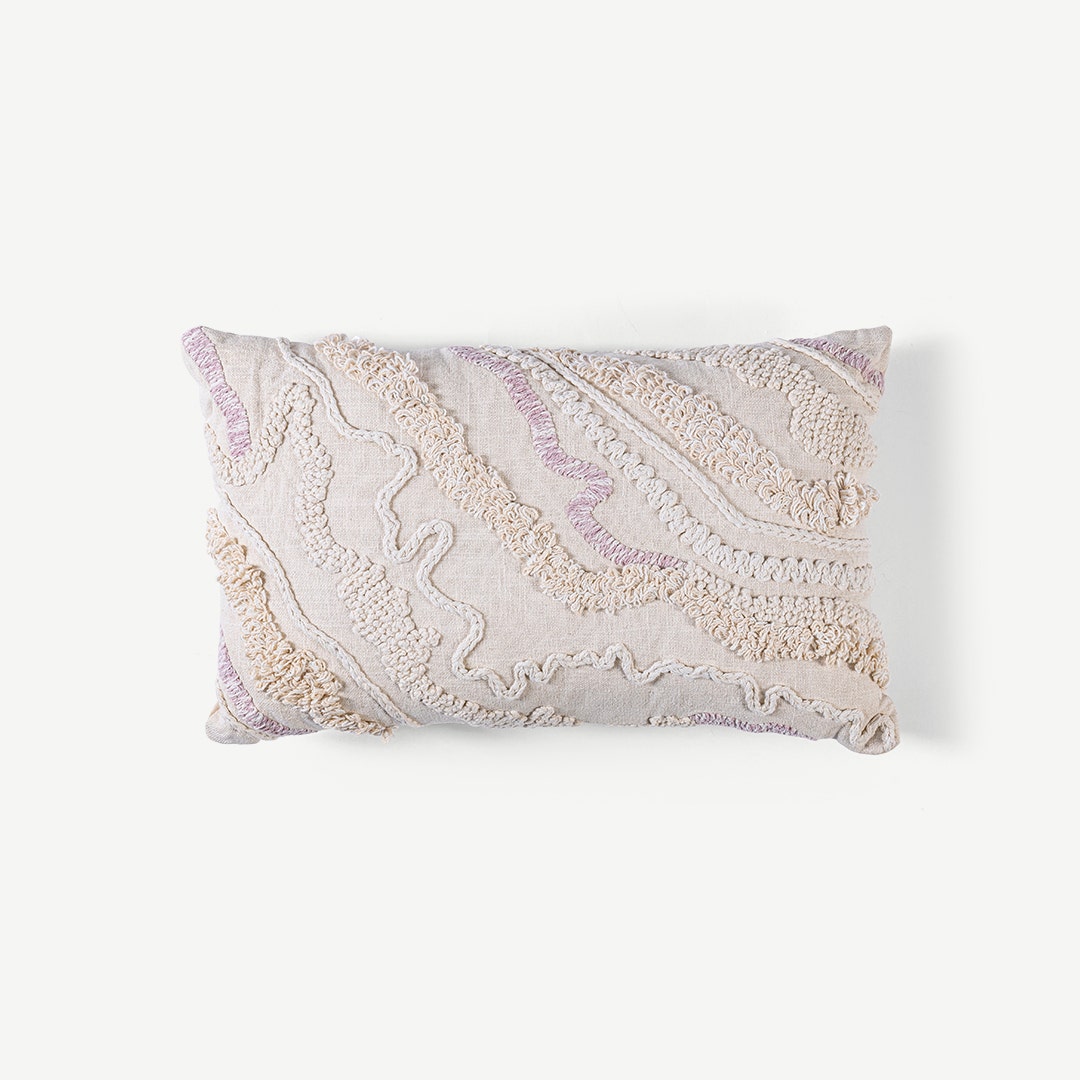 Retala Thread Emb. Cushion -30x50cm