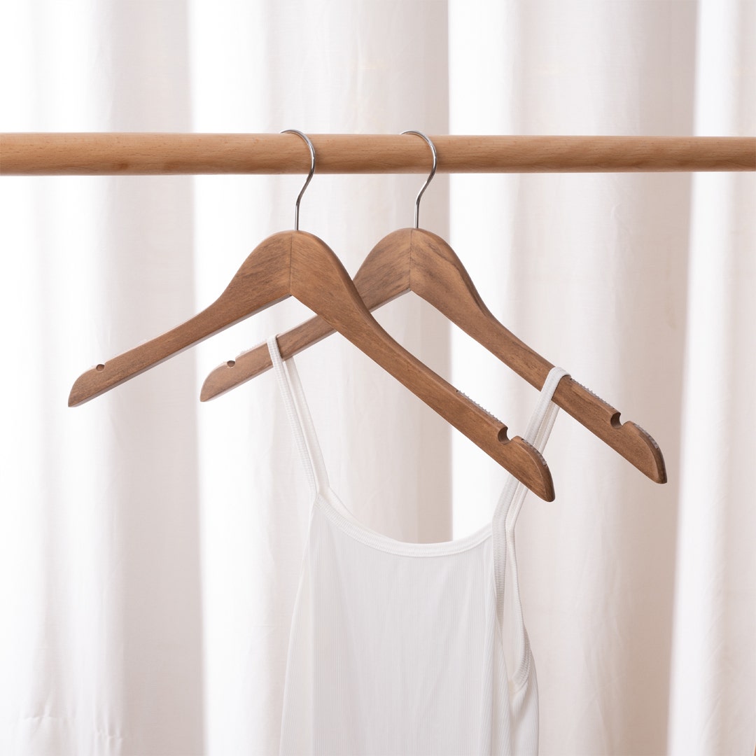 Revera Wooden Hanger Set of 3pcs -Walnut