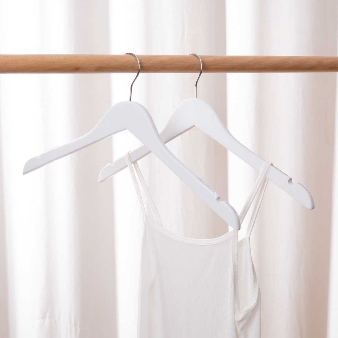 Revera Wooden Hanger Set of 3pcs -White