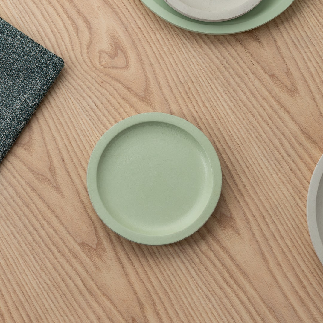 Revoly Side Plate Sage-17.75cm