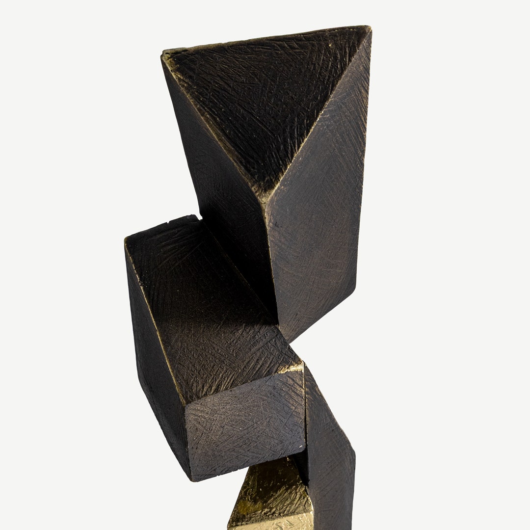 Reyav Sleek Décor Tower