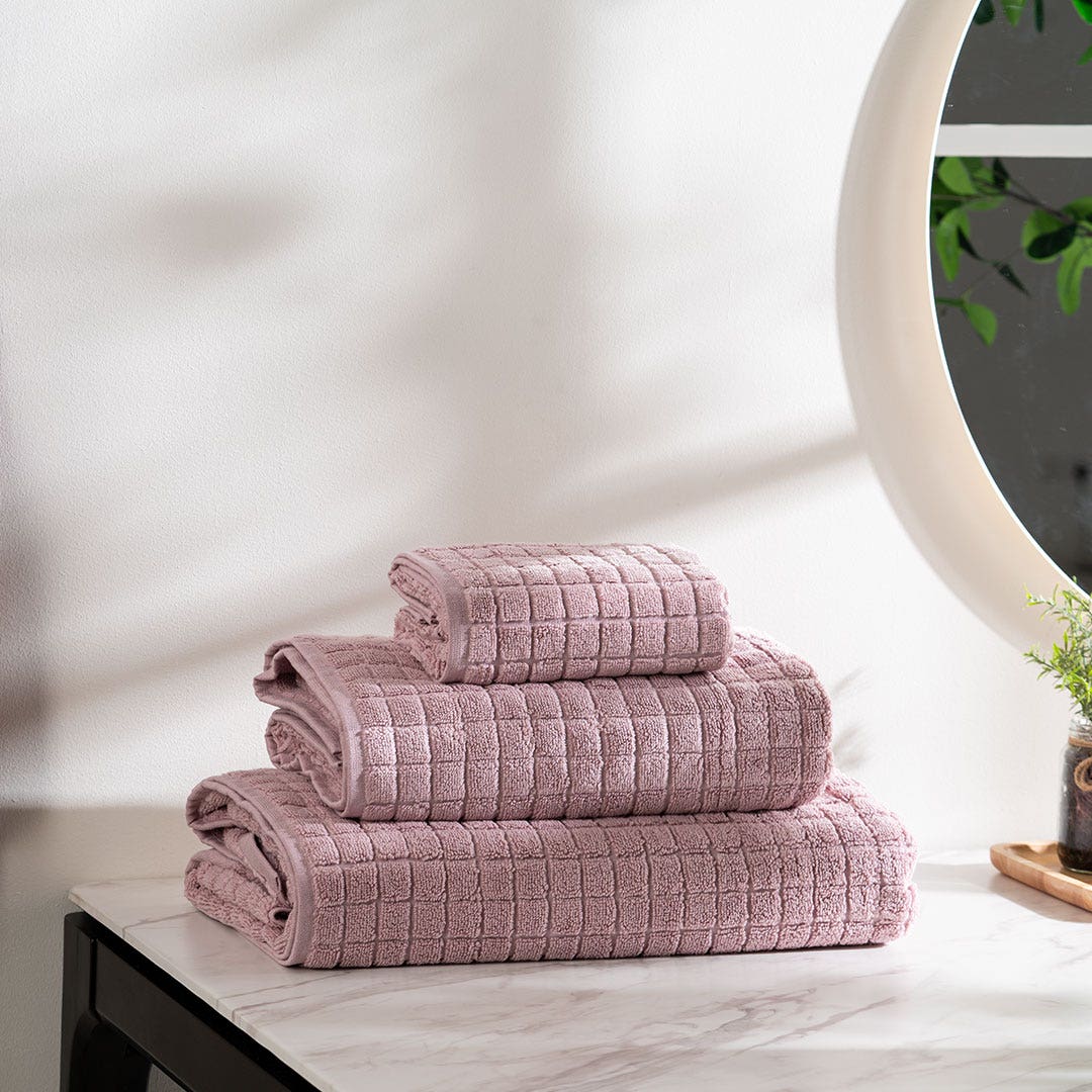 Dusty pink hand towel cheap