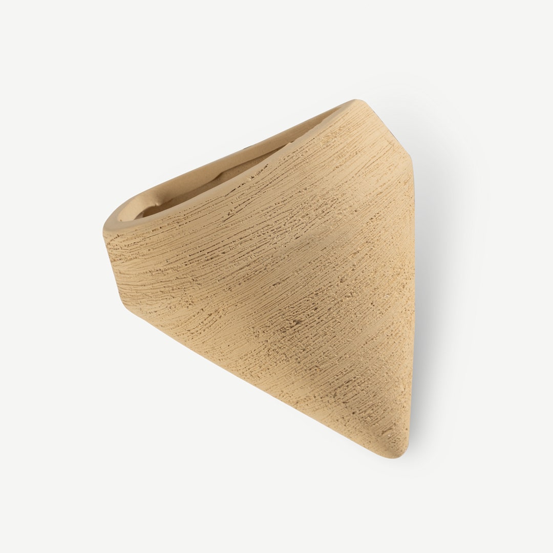 Stephanie Wall Mount Planter