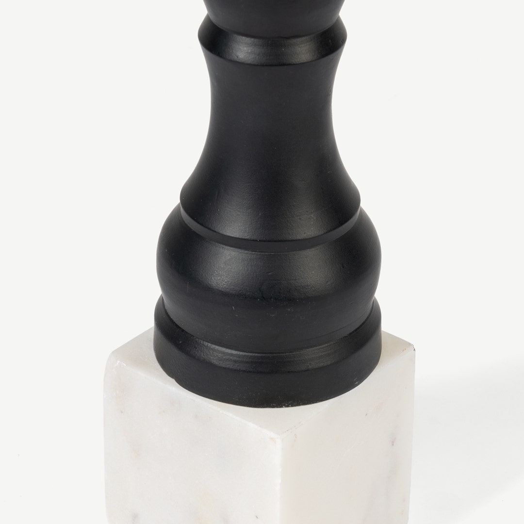 Tahoe Pawn Chess Décor
